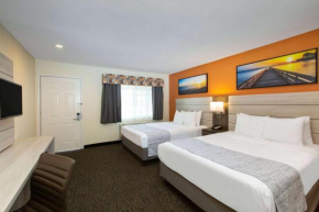  Days Inn by Wyndham Monterey-Fisherman's Wharf Aquarium  Монтерей